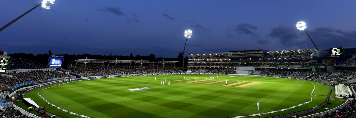 陈列着历代冠军奖杯的体育荣誉殿堂博物馆